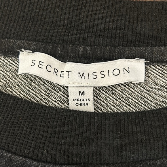 Secret Mission Wild Horses Sweatshirt Black Size Medium - Picture 6 of 7